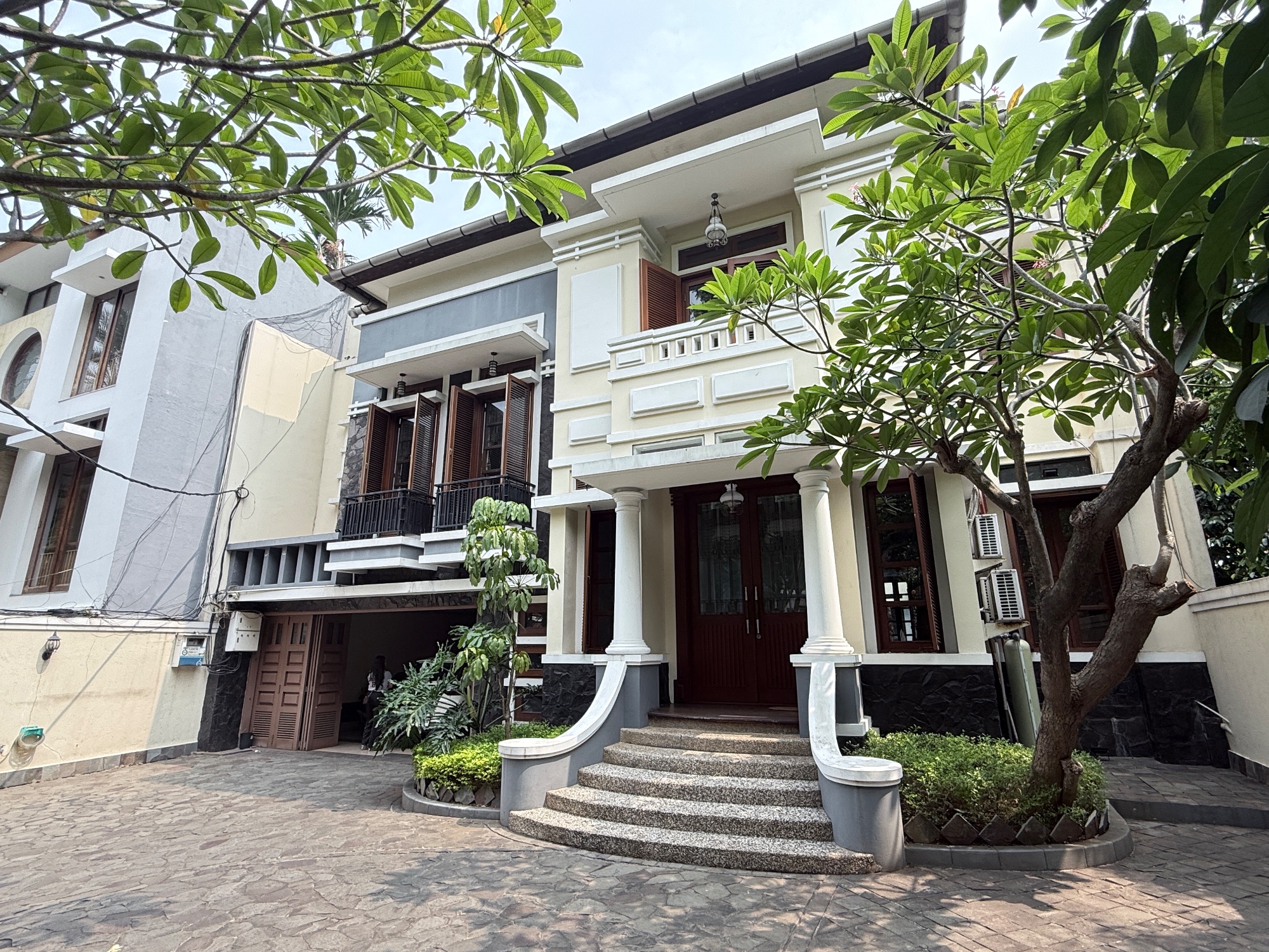 Dijual Rumah Mewah di Cokroaminoto Menteng Jakarta Pusat